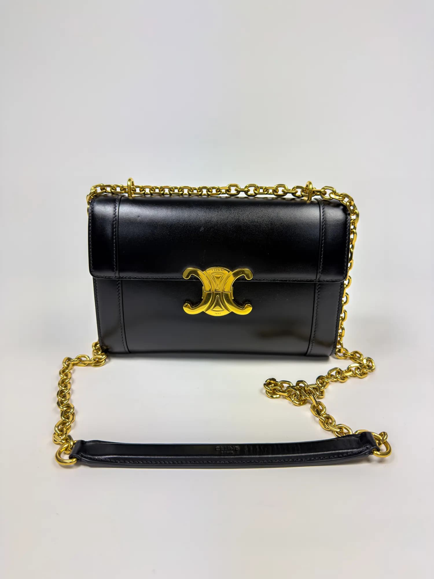 셀린느 샤이니 카프스킨 트리옹프 체인백