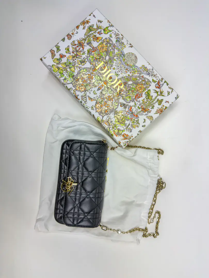 디올 Lady Dior 파우치