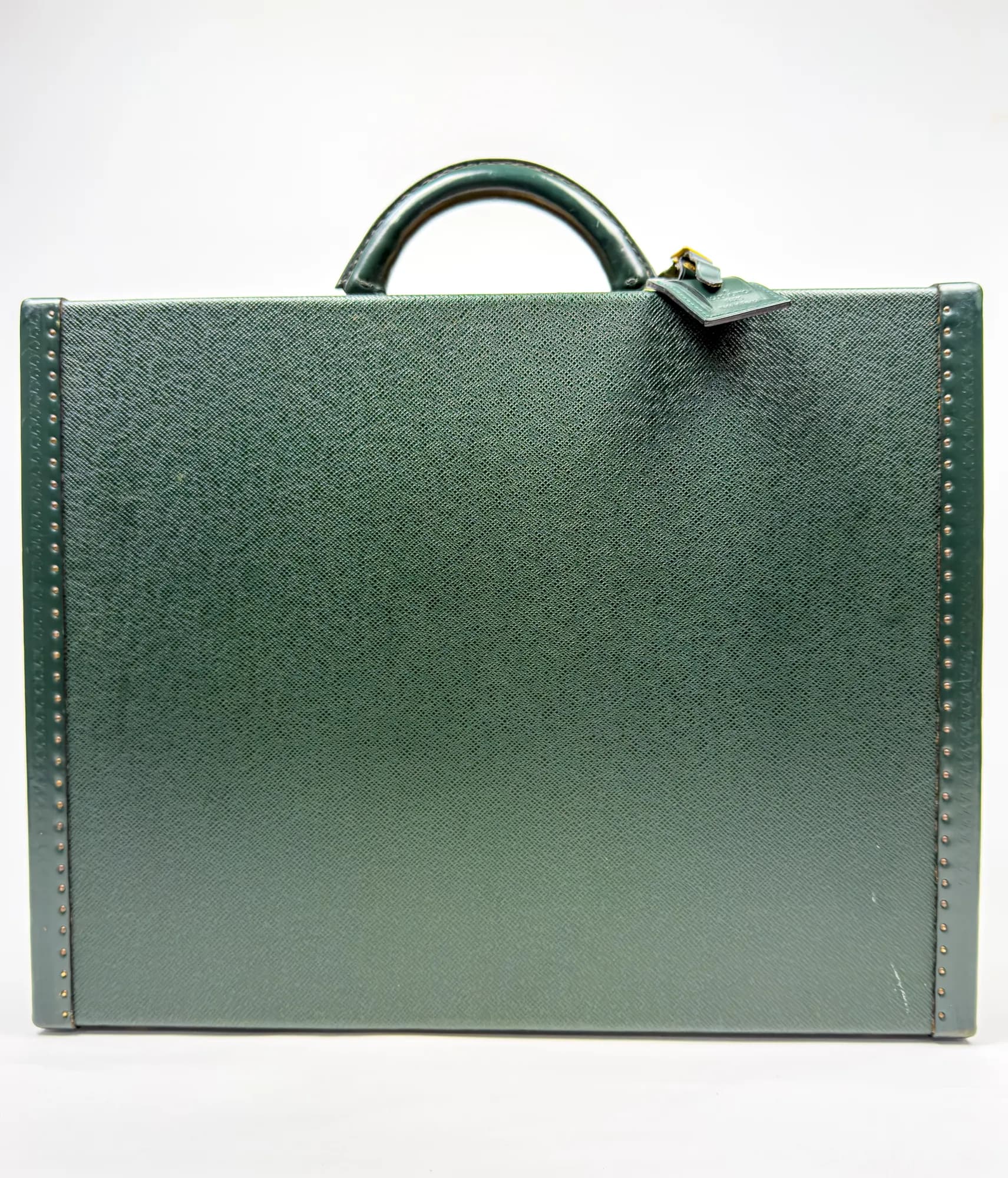 루이비통 프레지던트 아타셰 케이스 트렁크 타이가 에피세아 다크 그린